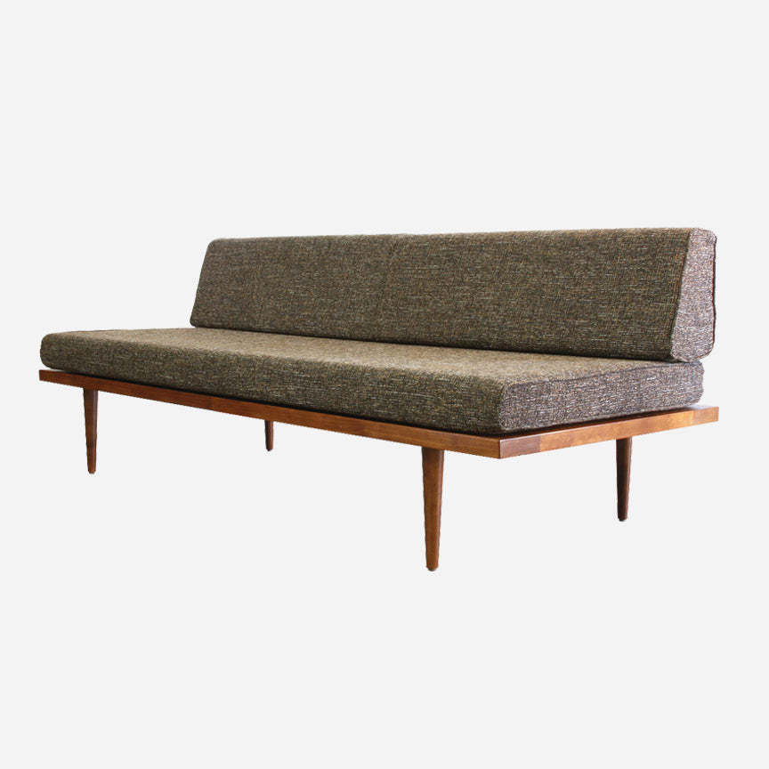 Classic Daybed